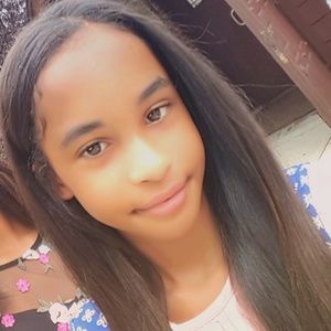 Meet your Posher, Kaitlyn